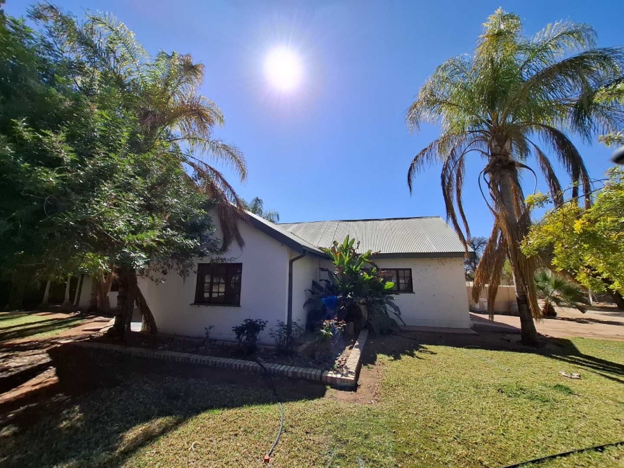 3 Bedroom Property for Sale in Keimoes Northern Cape